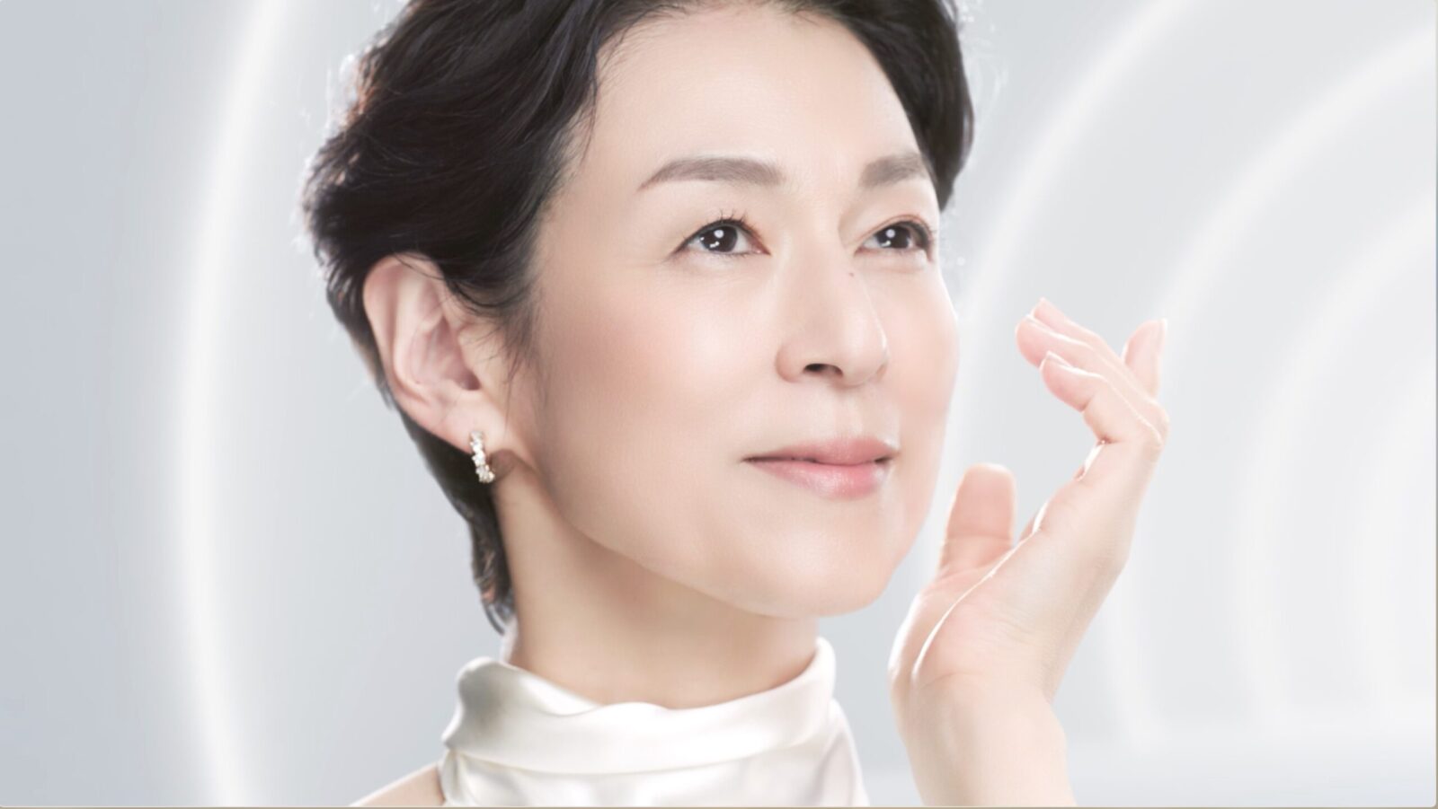 プラチナAX Wシリーズ「年齢はただの数字」篇